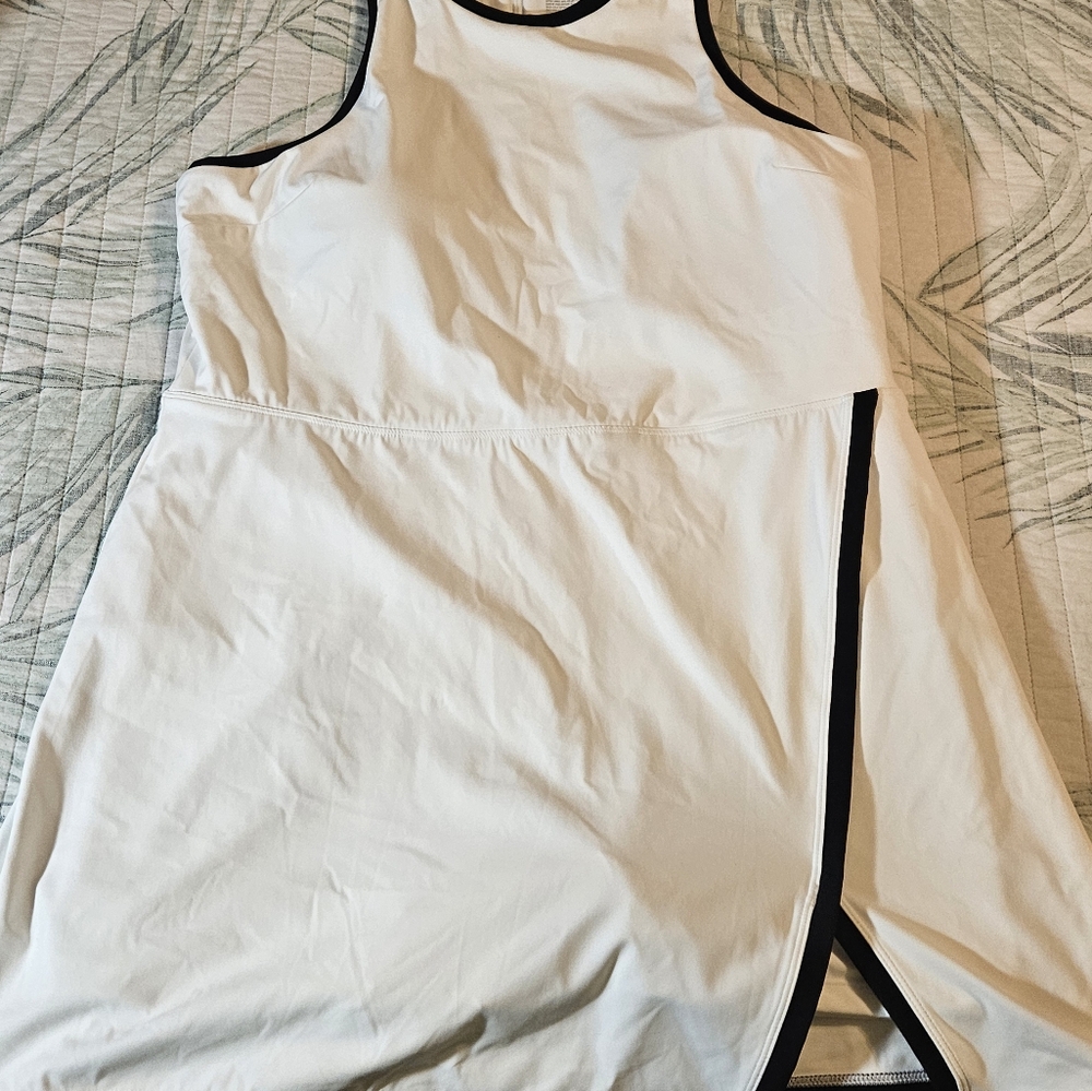 Women's All In Motion white with black trim tennis/pickleball dress size 2x